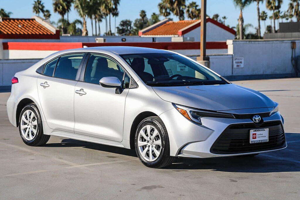 Certified 2025 Toyota Corolla LE Sedan