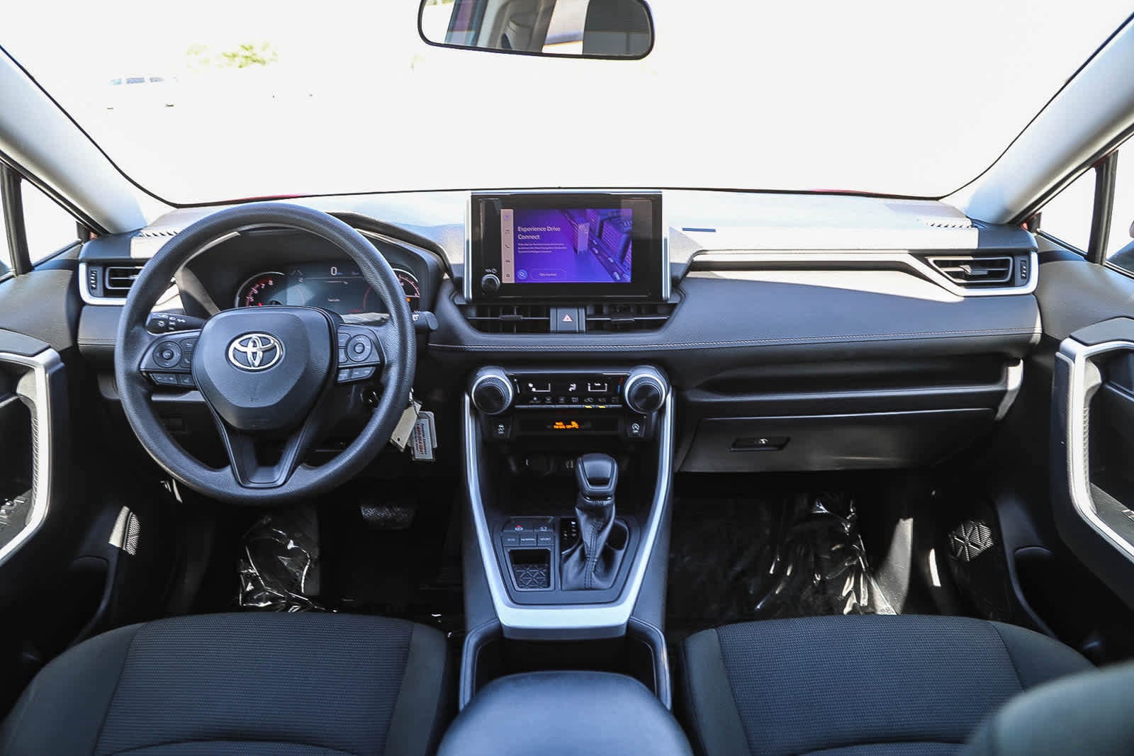 Thumbnail: 2025 Toyota RAV4 - 13