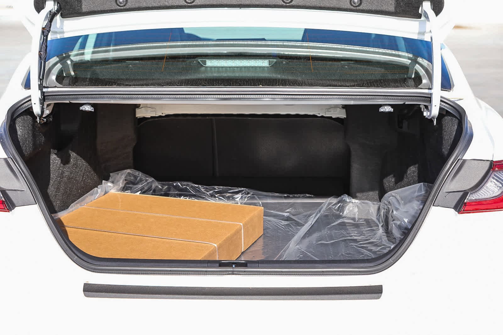 Thumbnail: 2026 Toyota Camry - 12