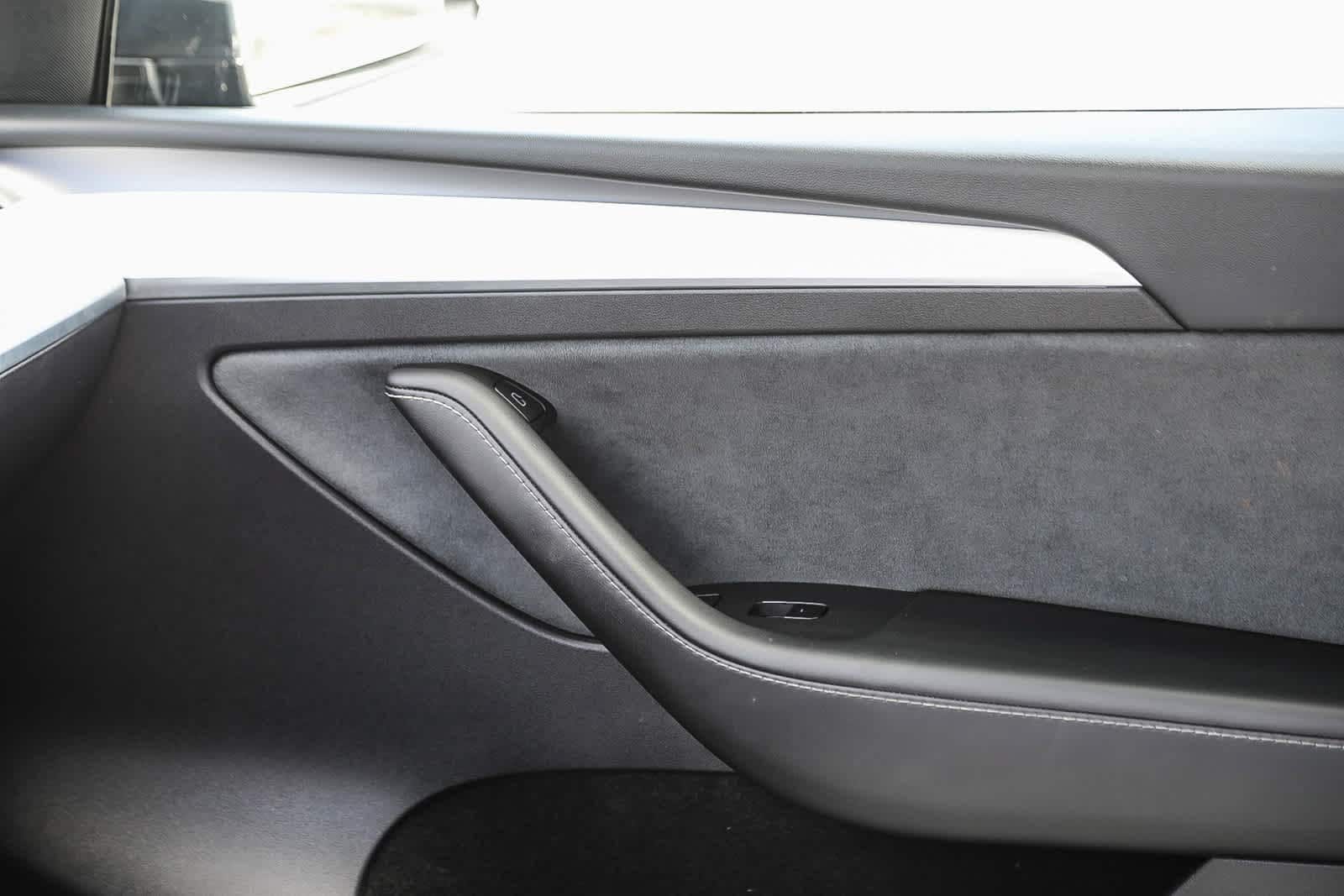 Thumbnail: 2025 Tesla Model Y - 20