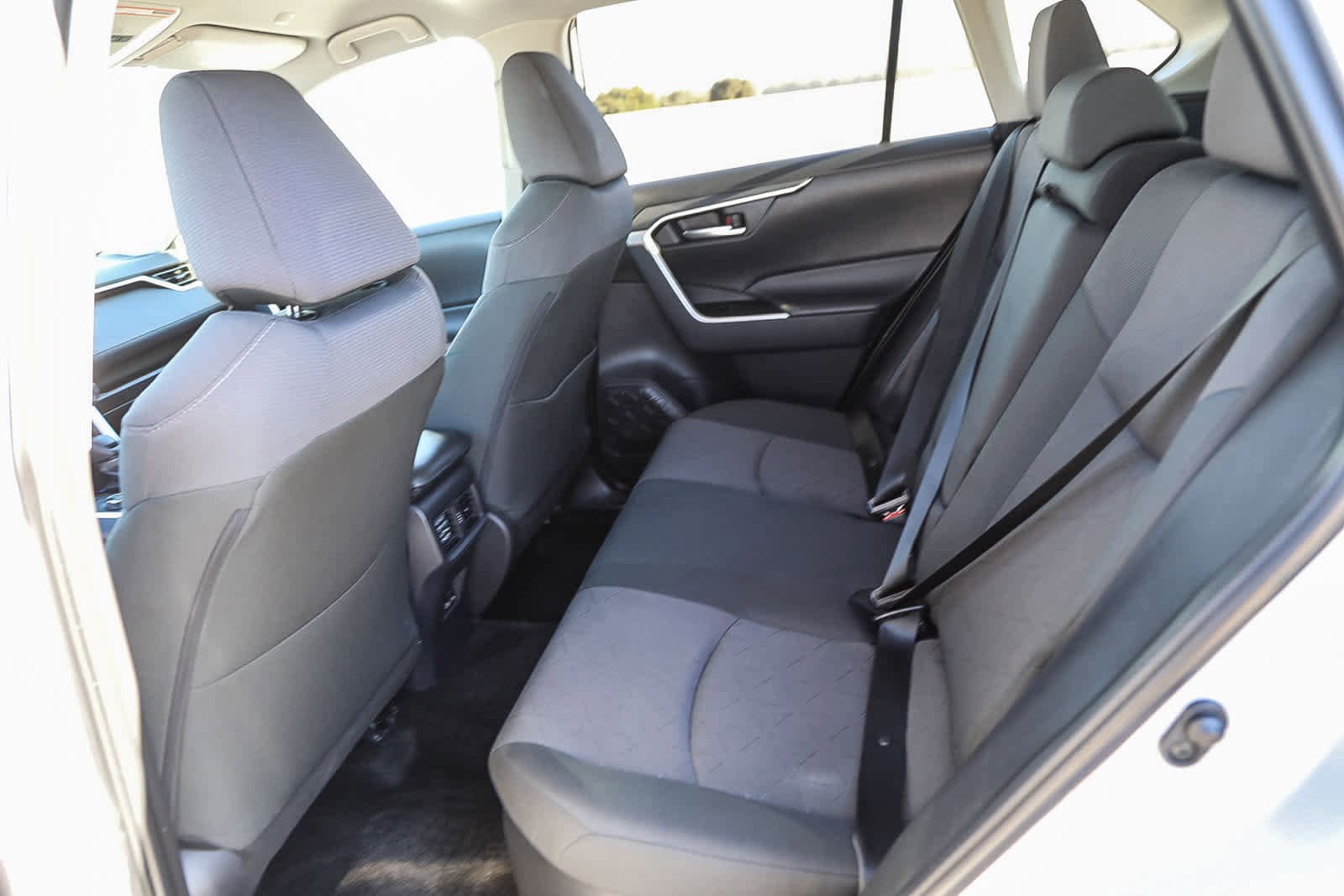 Thumbnail: 2025 Toyota RAV4 - 19