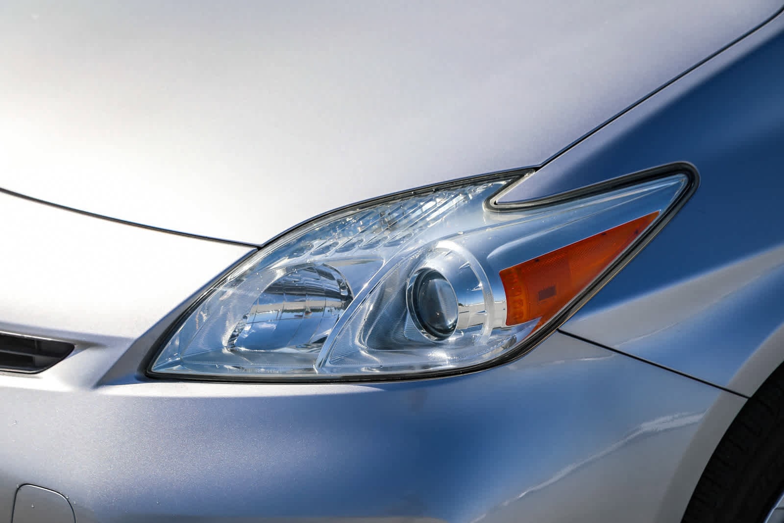 Thumbnail: 2013 Toyota Prius - 7