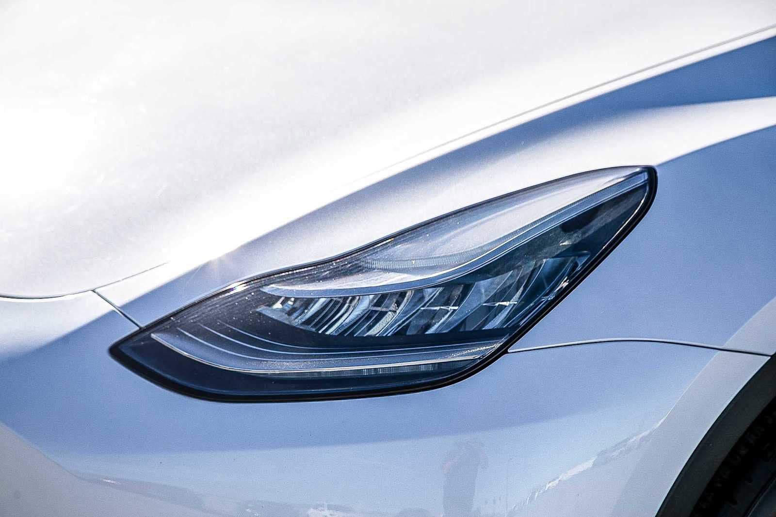 Thumbnail: 2021 Tesla Model Y - 8