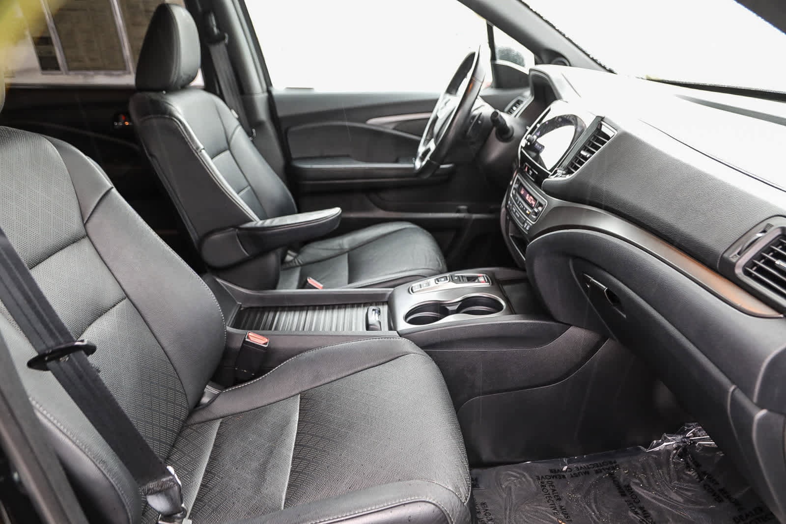 Thumbnail: 2021 Honda Passport - 16