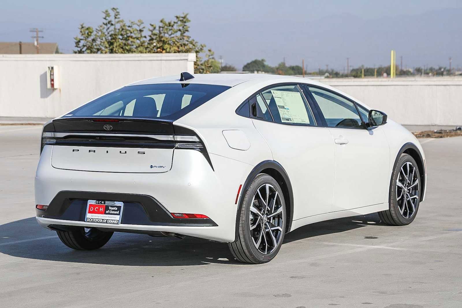 Thumbnail: 2026 Toyota Prius - 5