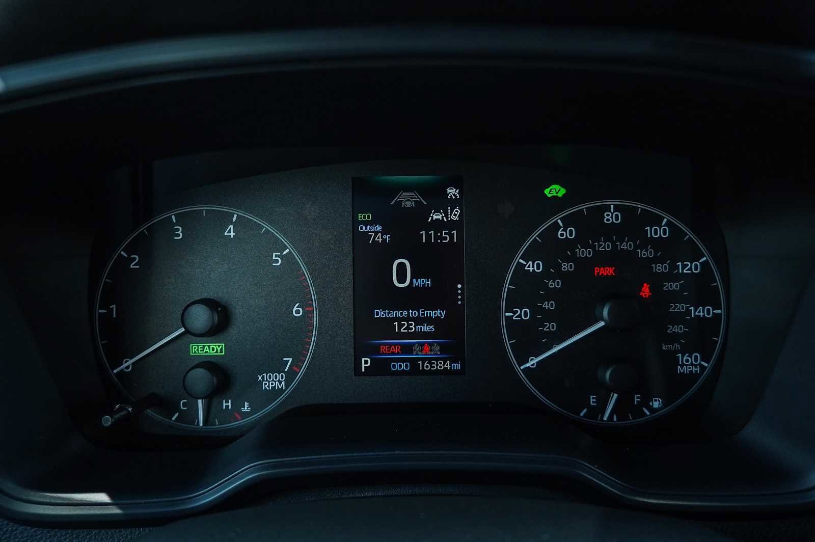2024 Toyota Corolla SE 26