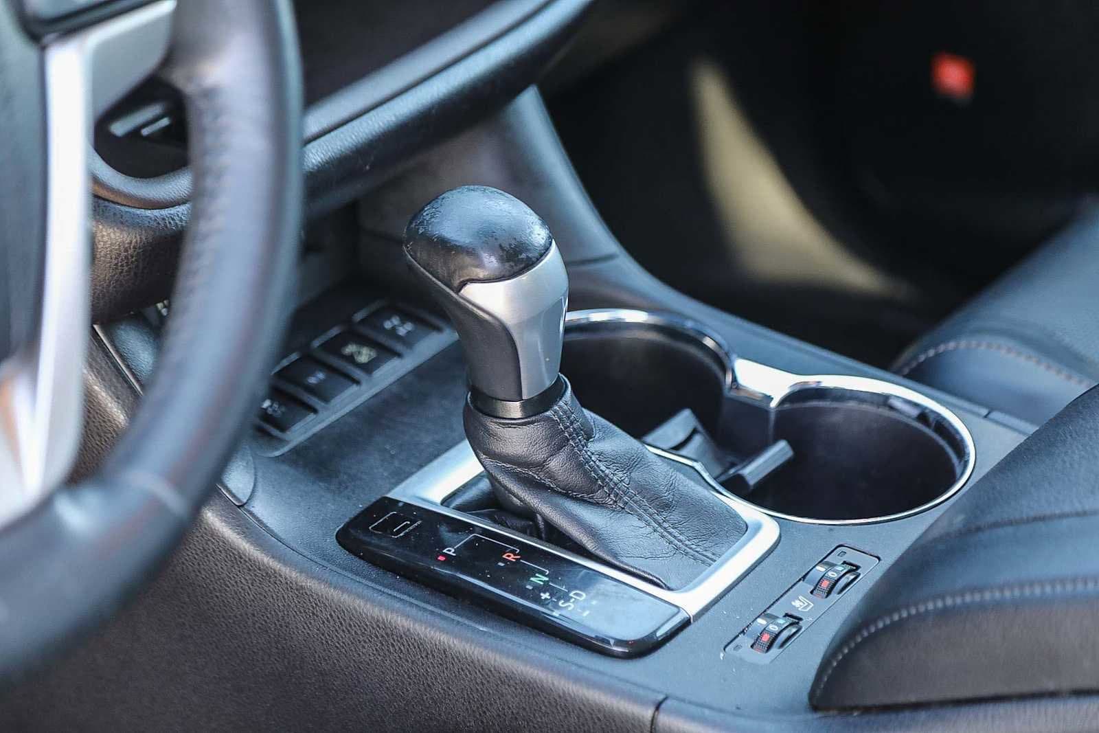 Thumbnail: 2016 Toyota Highlander - 21