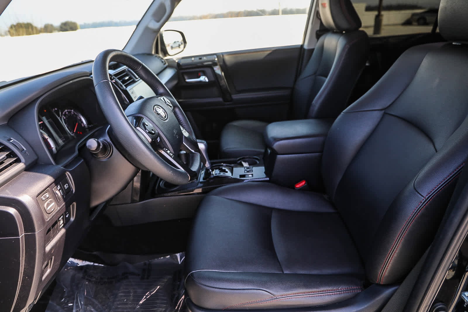 Thumbnail: 2022 Toyota 4Runner - 16