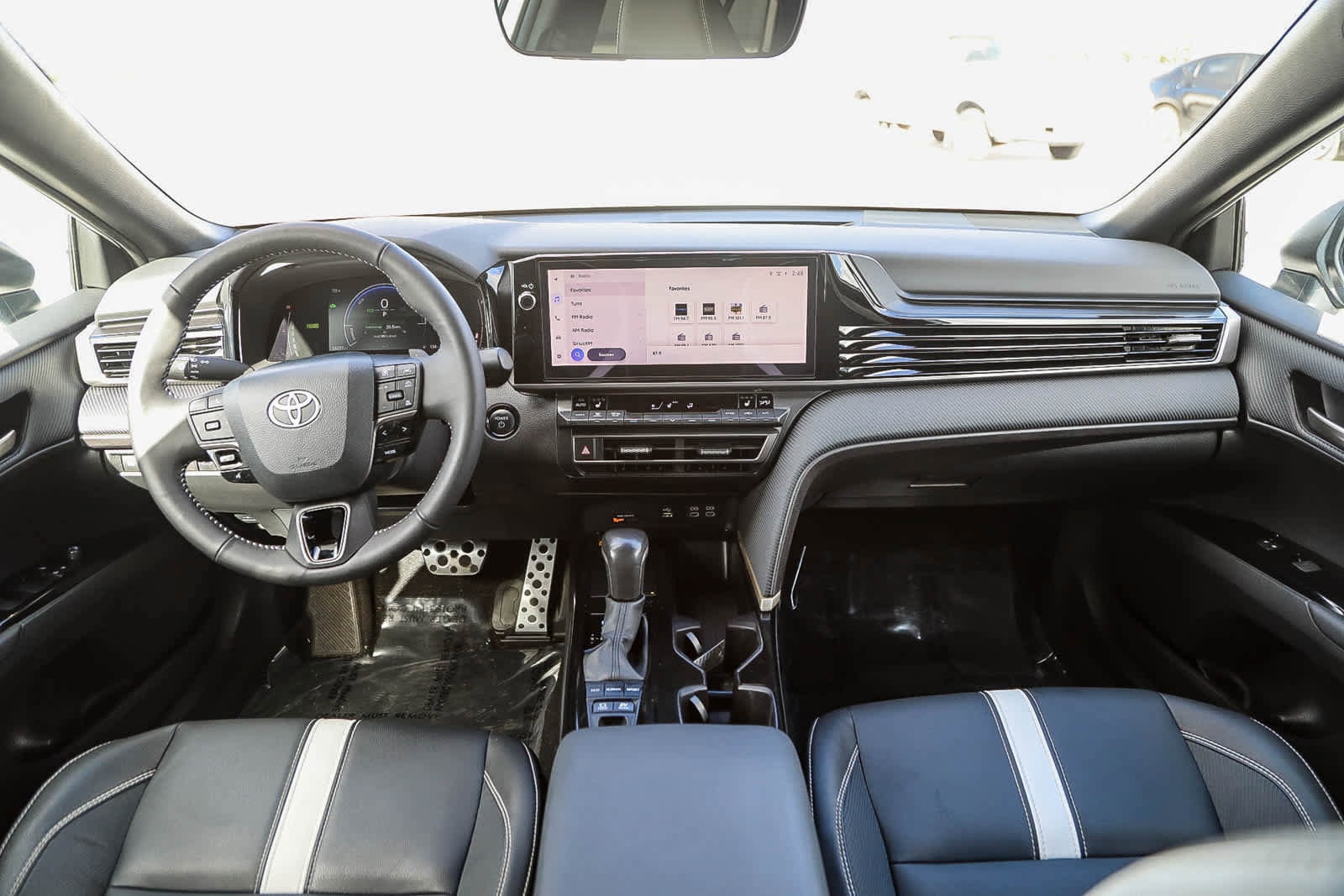 Thumbnail: 2025 Toyota Camry - 12