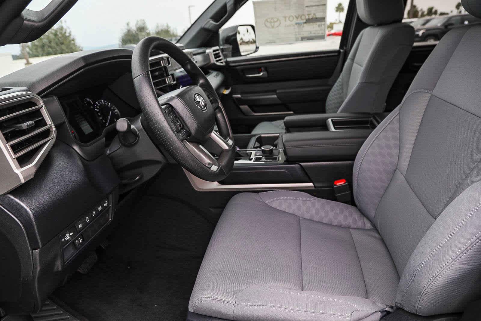Thumbnail: 2025 Toyota Tundra - 19