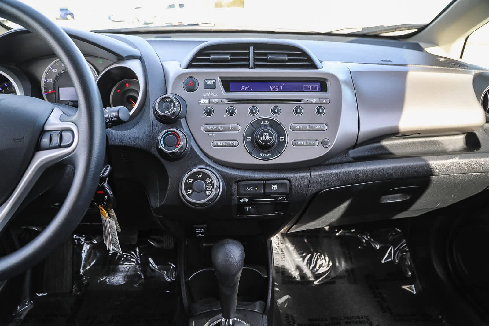 Thumbnail: 2013 Honda Fit - 13