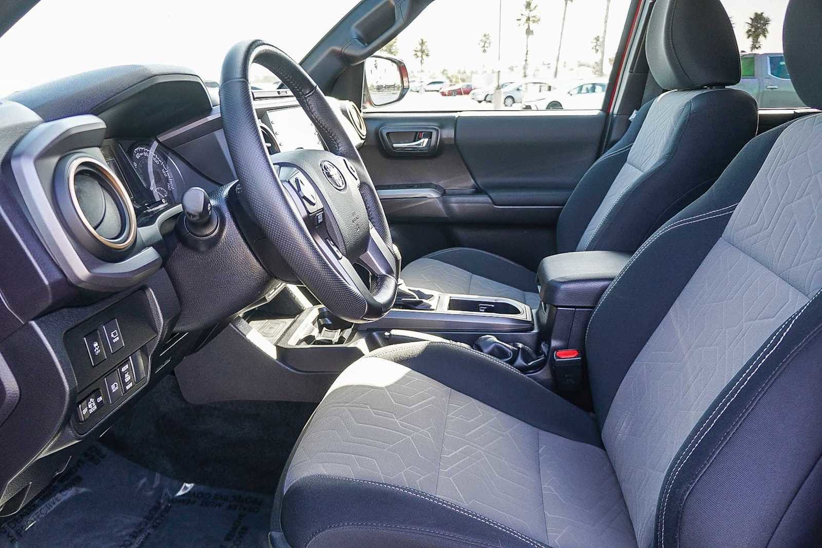 Thumbnail: 2023 Toyota Tacoma - 21