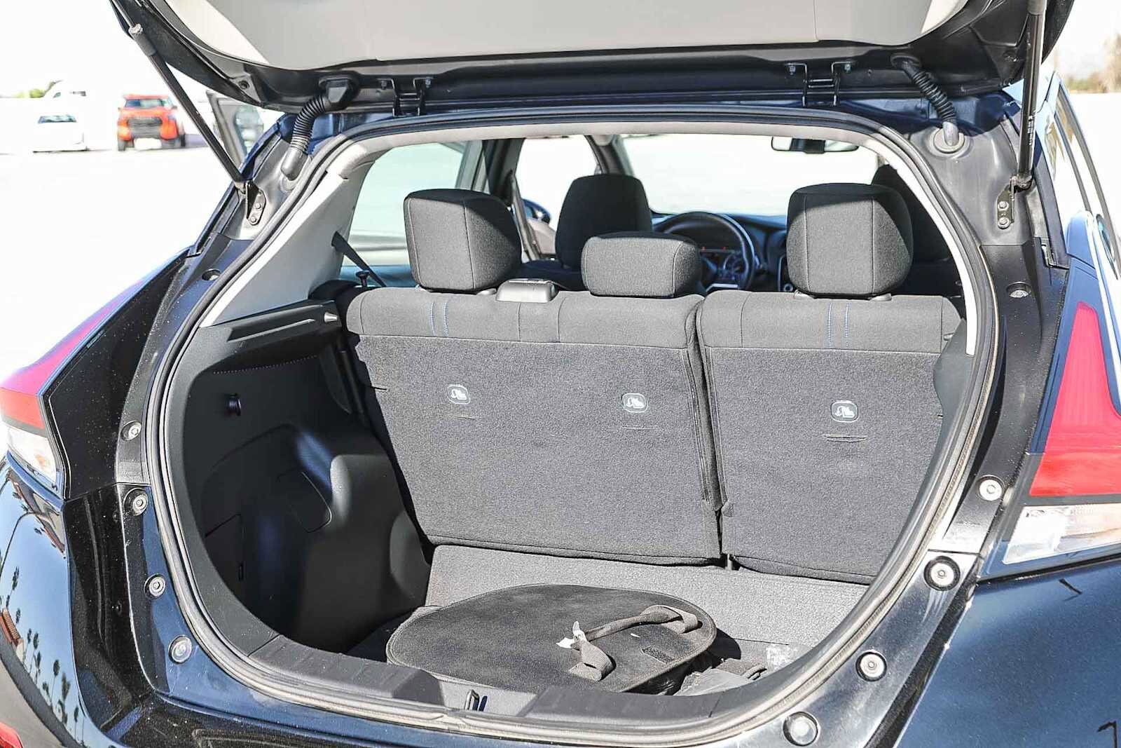 Thumbnail: 2023 Nissan Leaf - 25