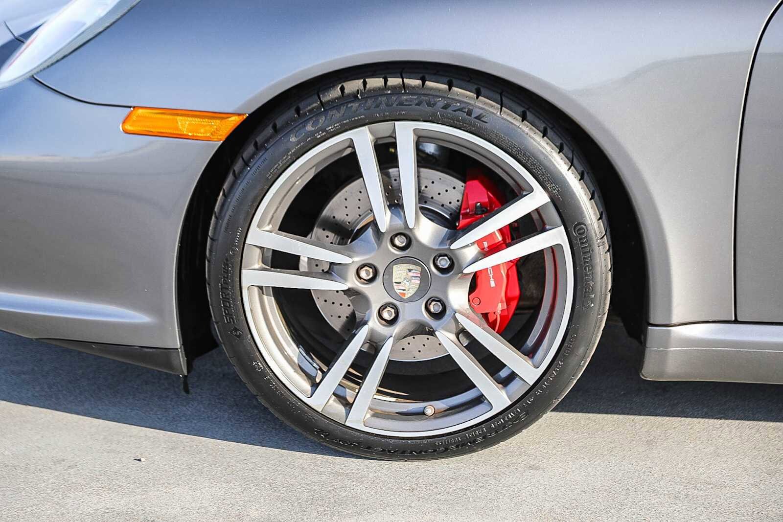 Thumbnail: 2012 Porsche 911 - 10