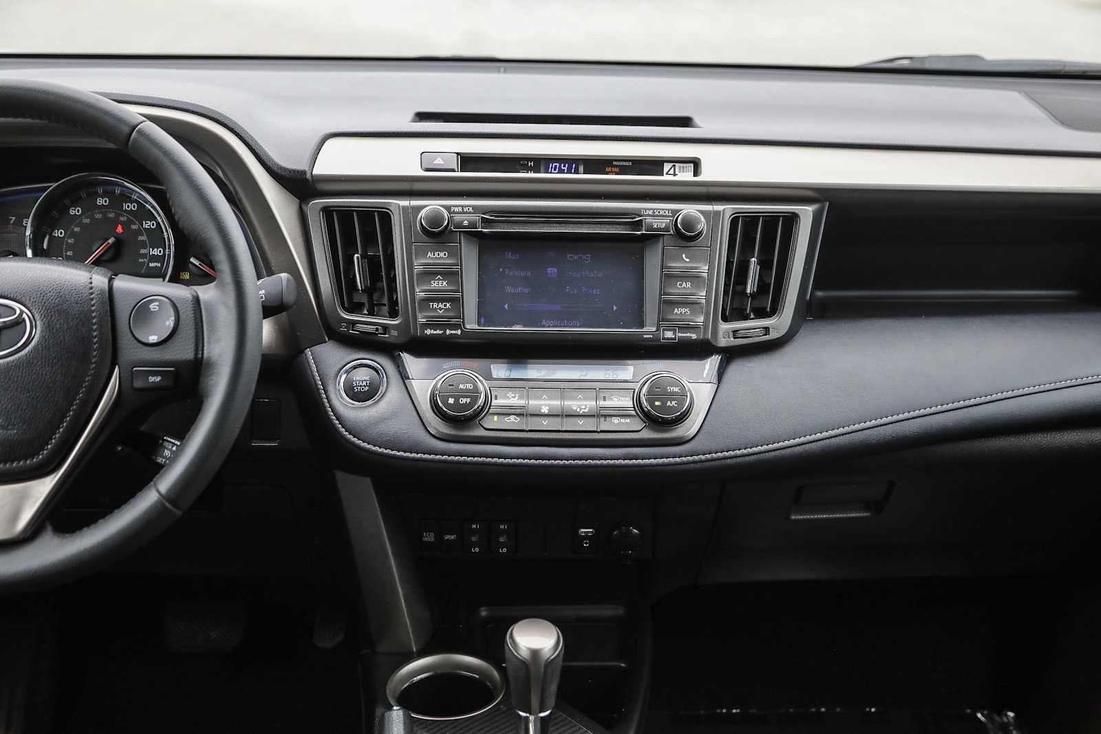 Thumbnail: 2013 Toyota RAV4 - 12