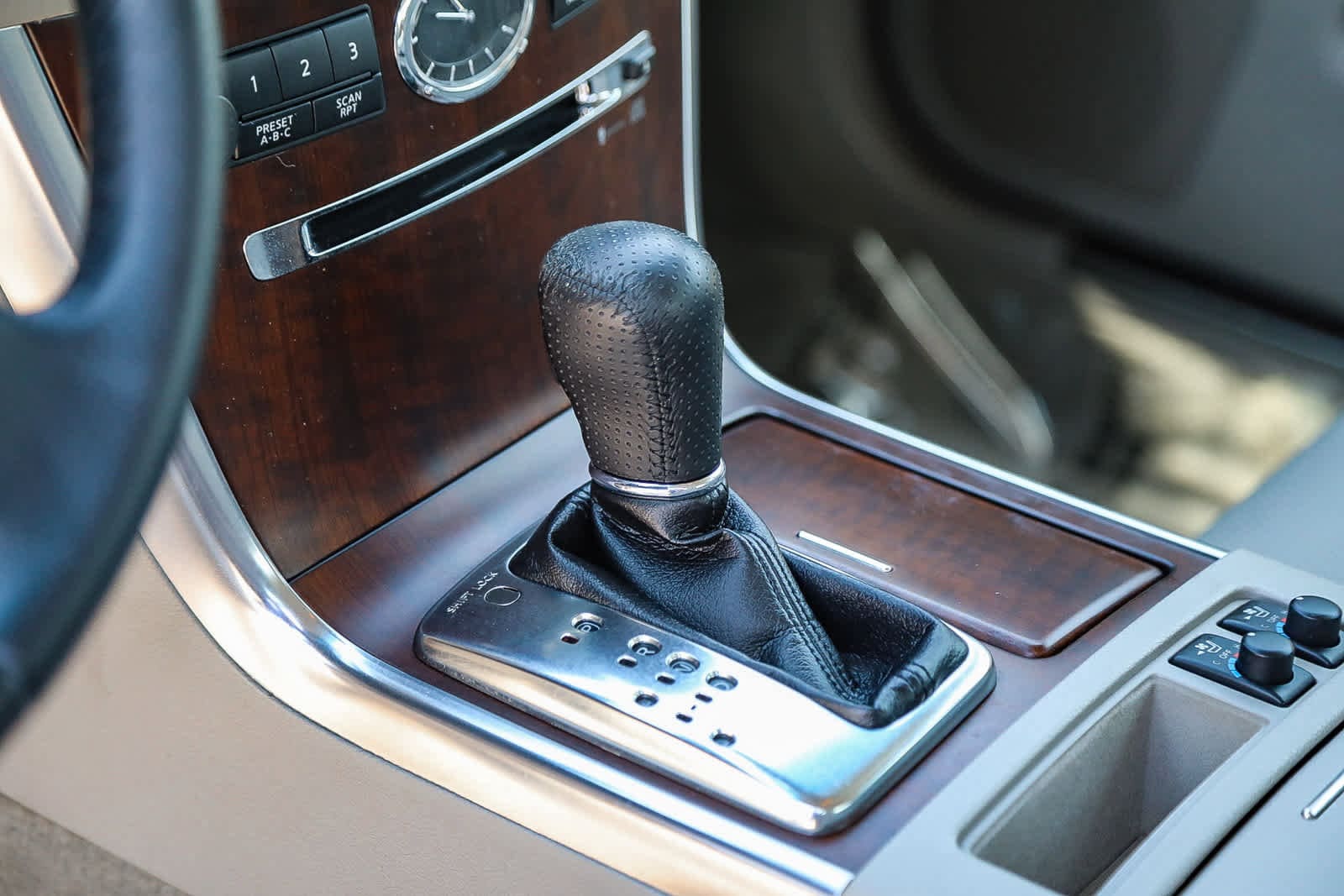 Thumbnail: 2008 INFINITI M45 - 19
