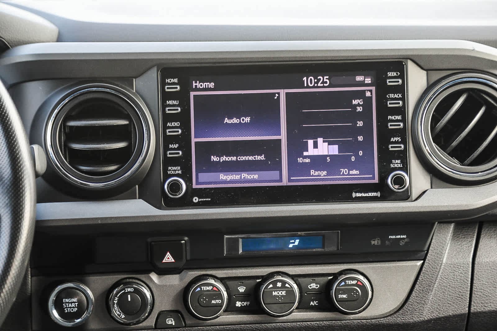 Thumbnail: 2021 Toyota Tacoma - 13