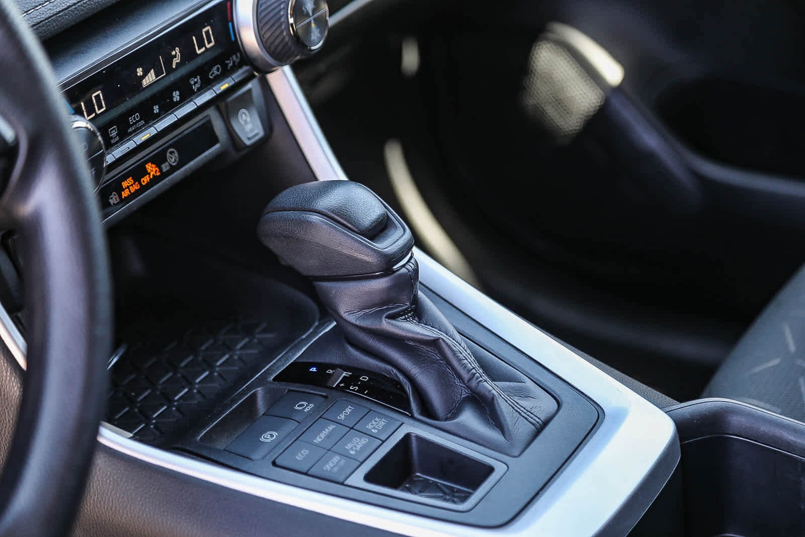 Thumbnail: 2024 Toyota RAV4 - 21