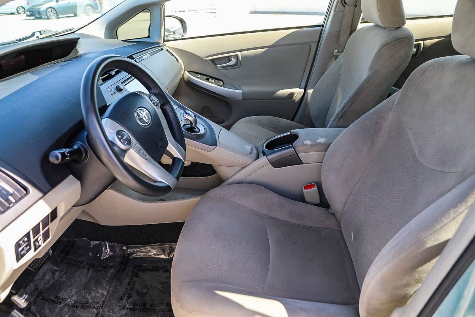 Thumbnail: 2014 Toyota Prius - 16