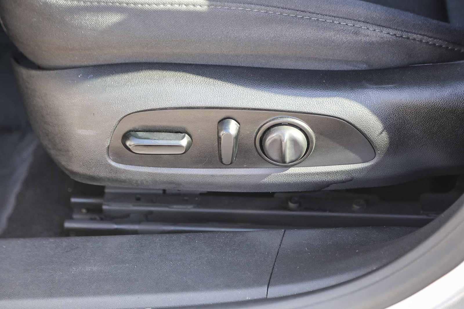 Thumbnail: 2020 Chevrolet Malibu - 19