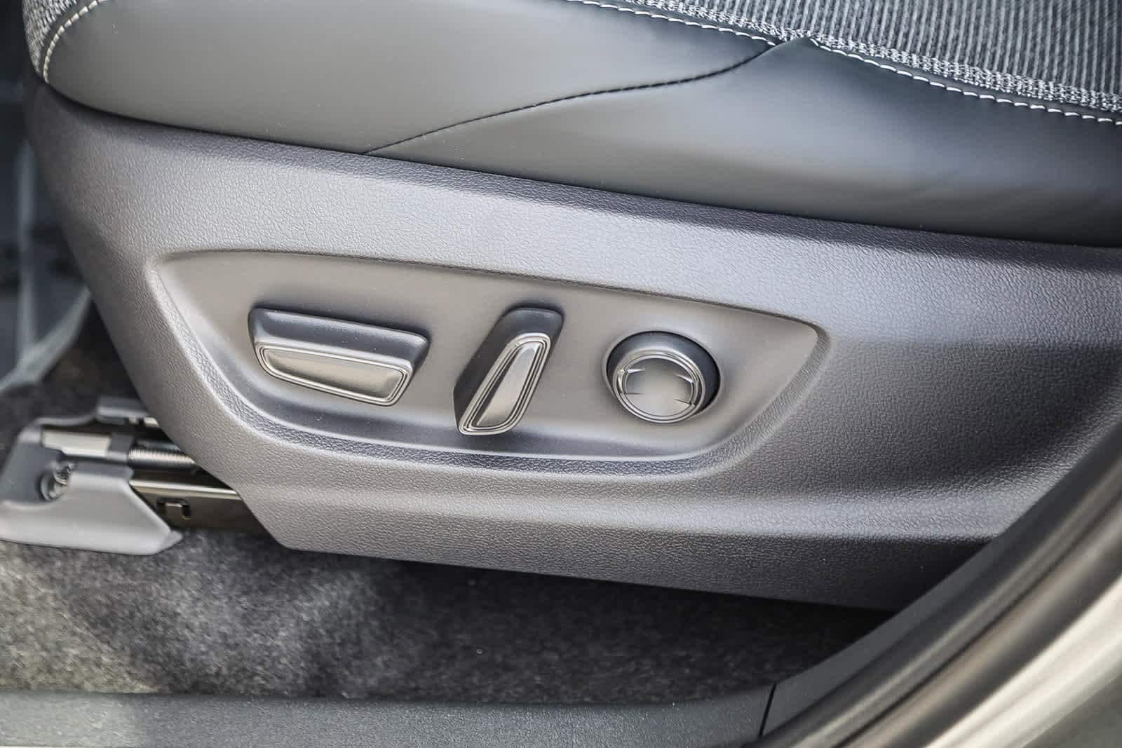 Thumbnail: 2026 Toyota bZ - 21