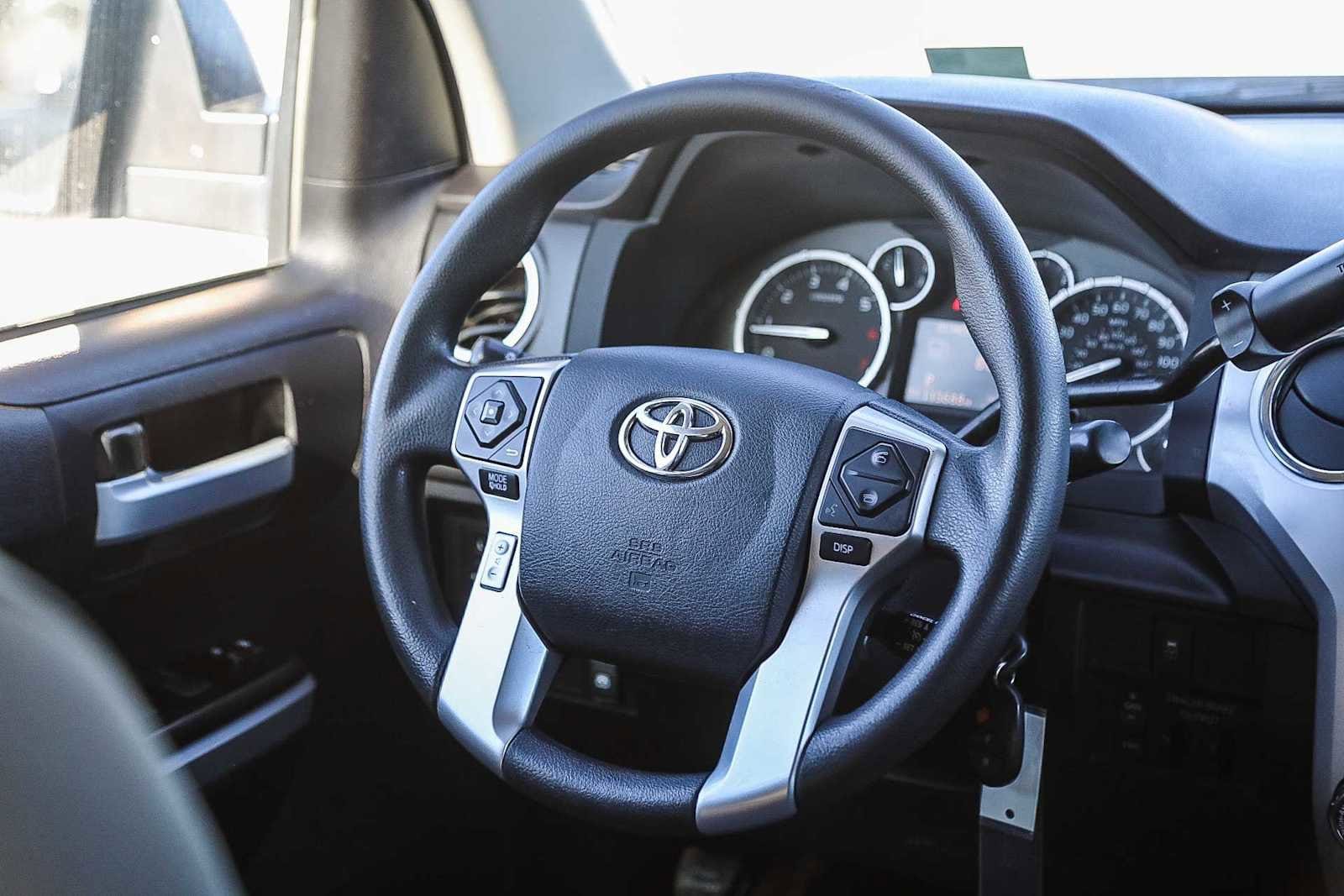 Thumbnail: 2016 Toyota Tundra - 16