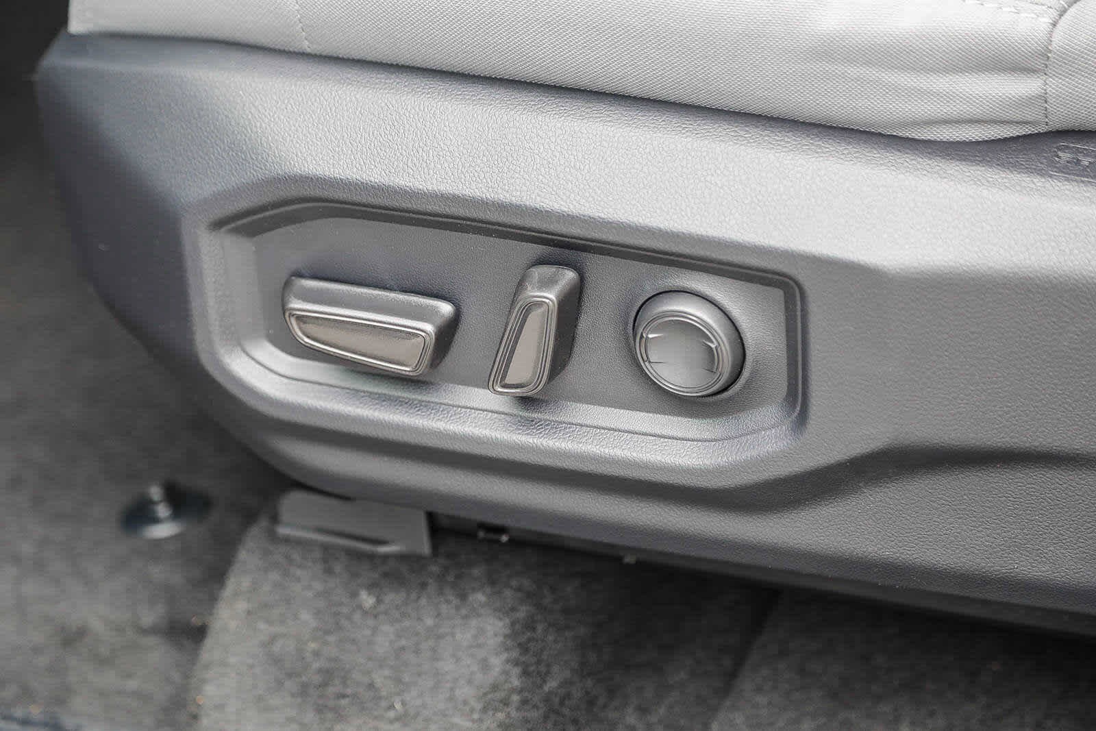 Thumbnail: 2025 Toyota Tundra - 21