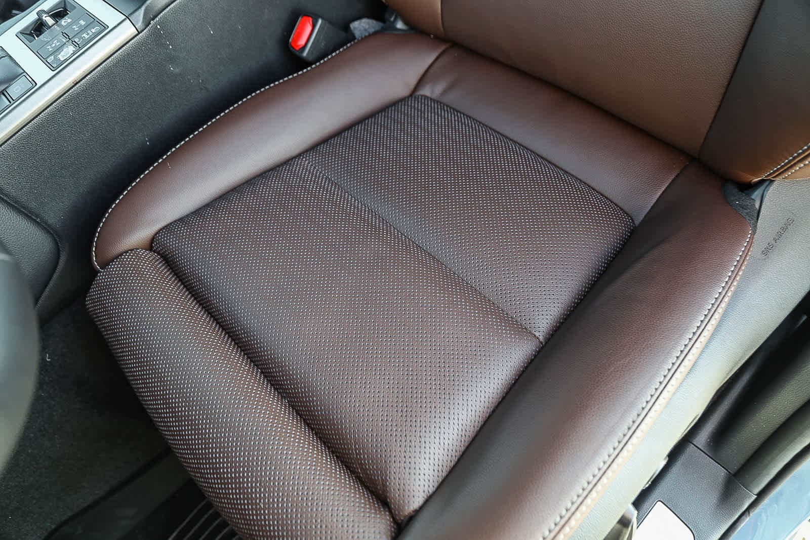 Thumbnail: 2026 Toyota Land Cruiser - 25