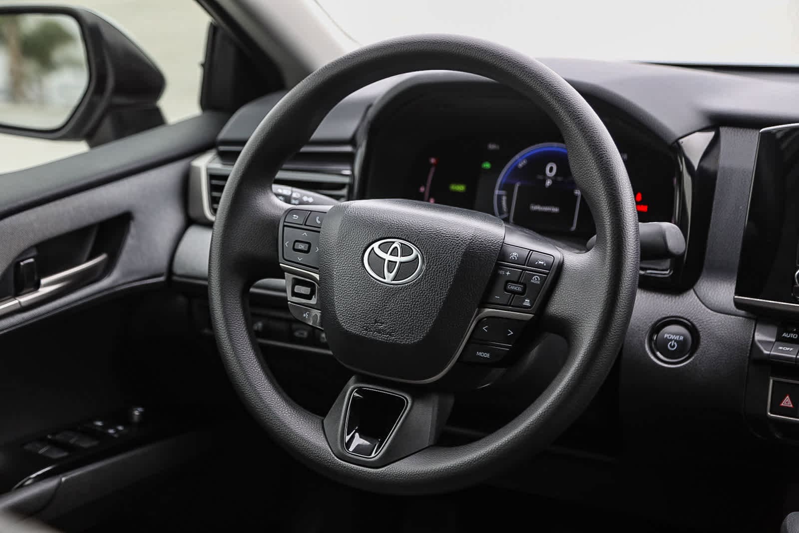 Thumbnail: 2025 Toyota Camry - 14