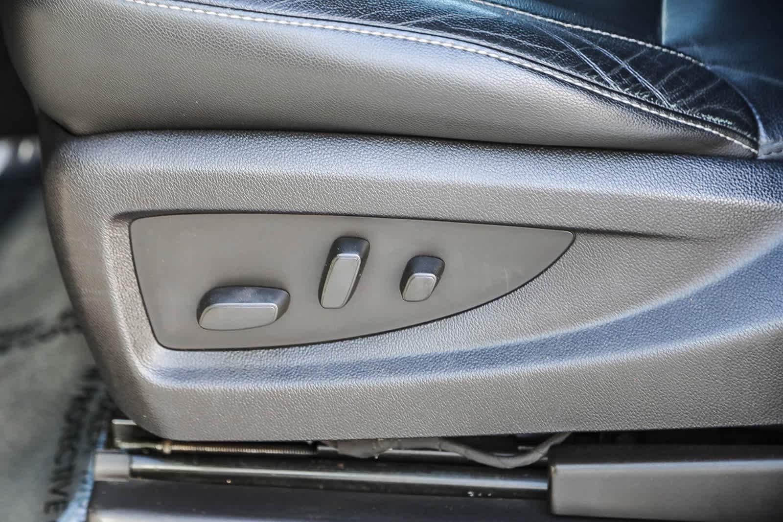 Thumbnail: 2015 Chevrolet Suburban - 19