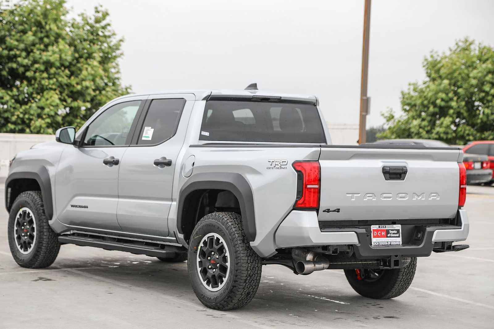 2025 Toyota Tacoma TRD Off-Road 6