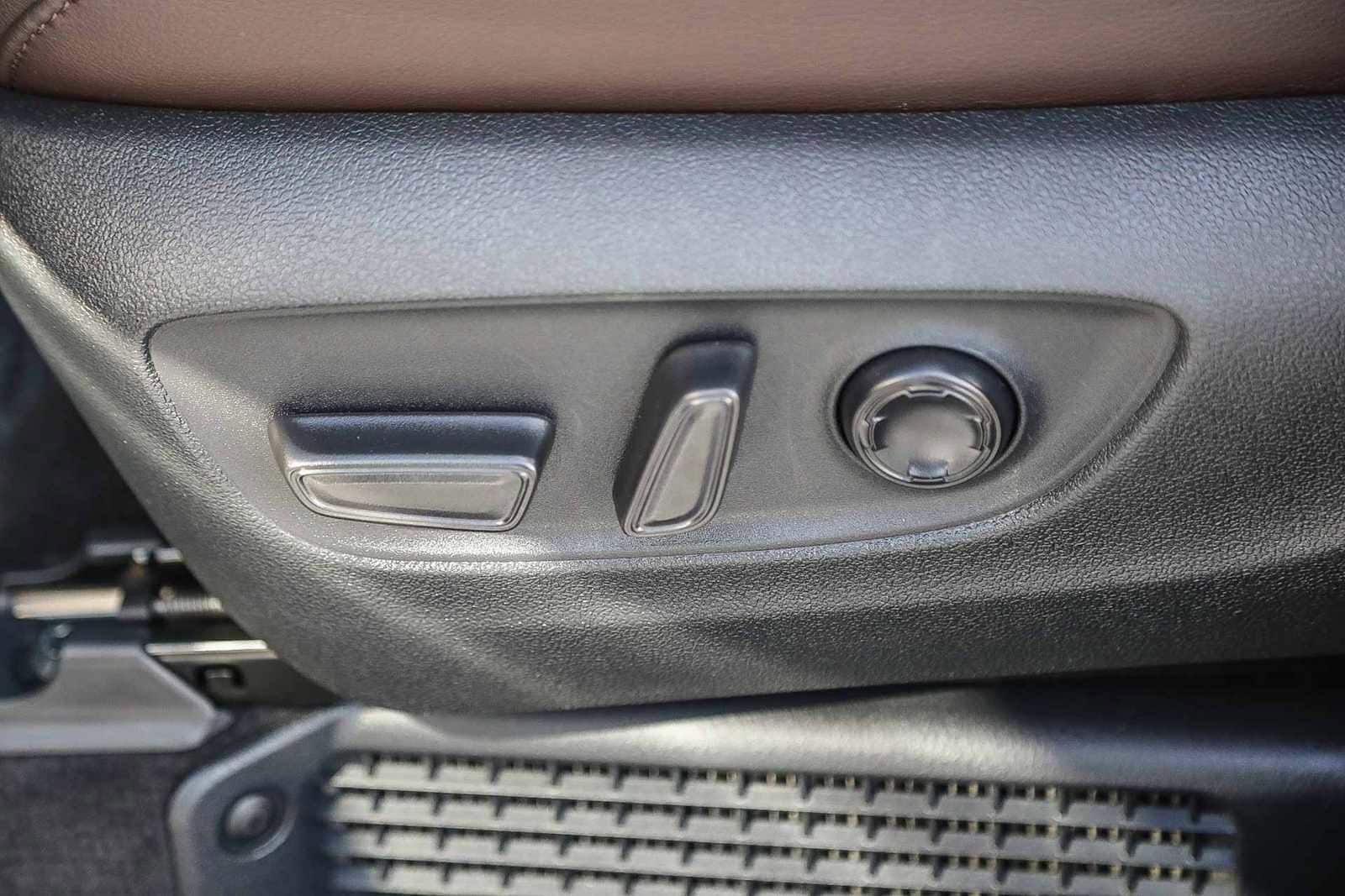 Thumbnail: 2024 Toyota Sienna - 20