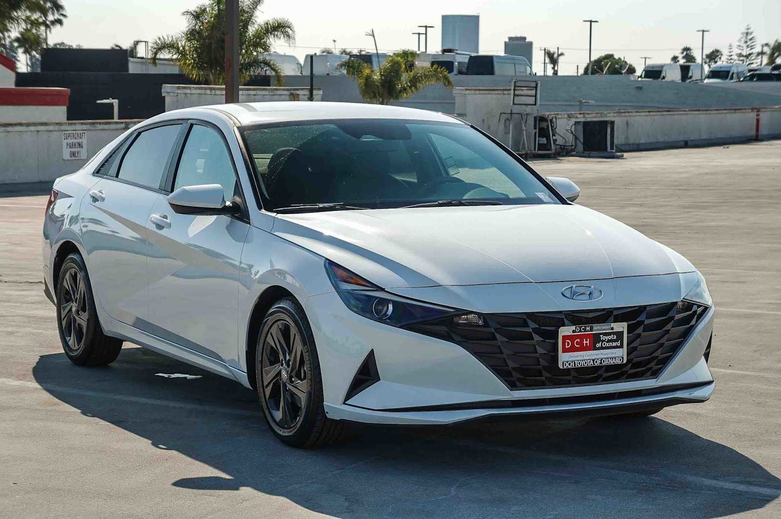 Thumbnail: 2023 Hyundai Elantra - 4