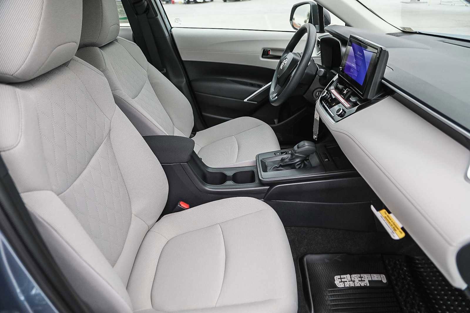 Thumbnail: 2026 Toyota Corolla Cross - 18