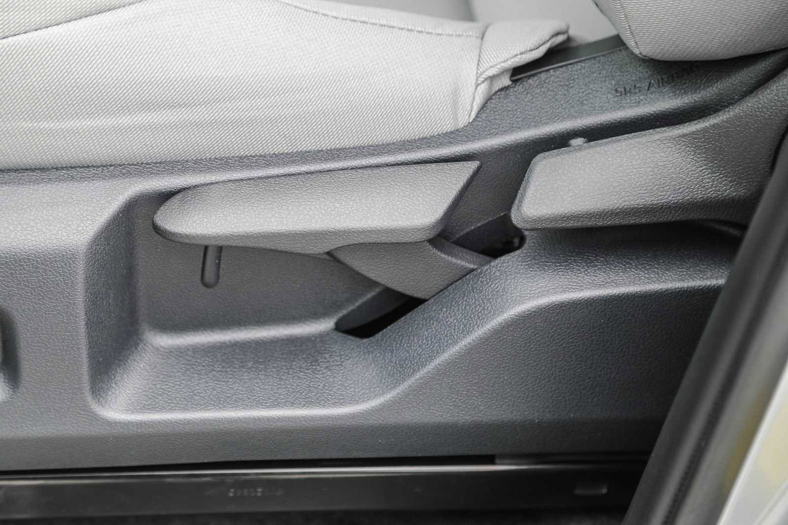 2025 Toyota Tacoma SR5 21