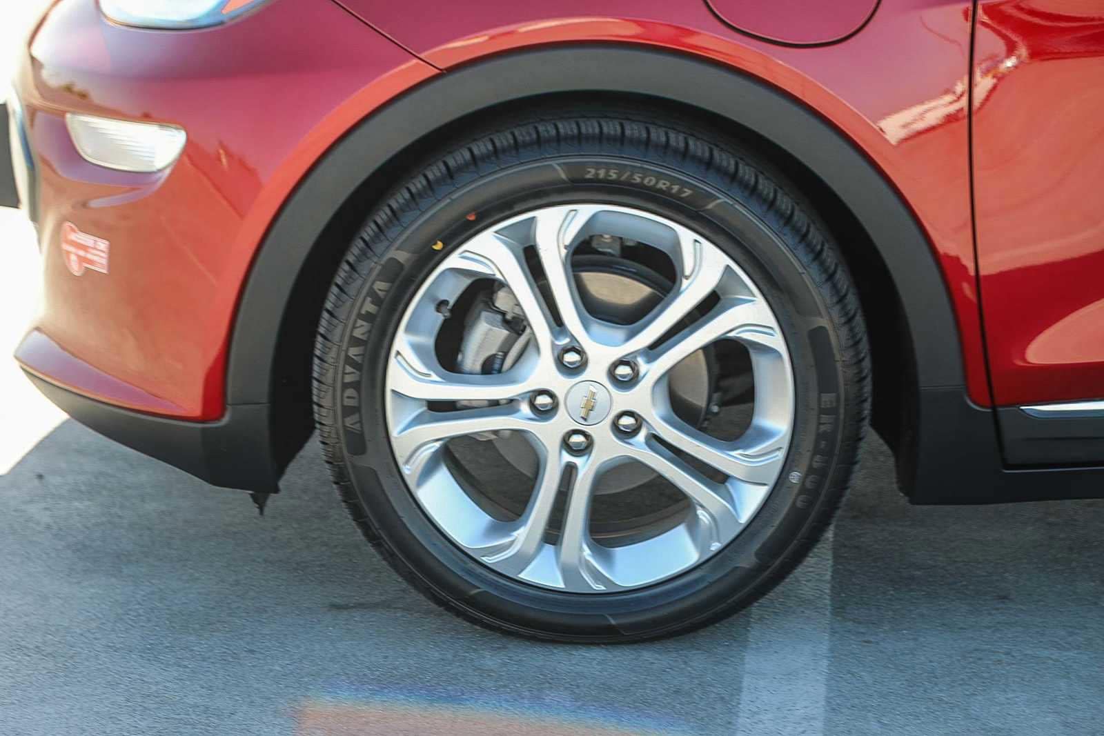 Thumbnail: 2018 Chevrolet Bolt EV - 9
