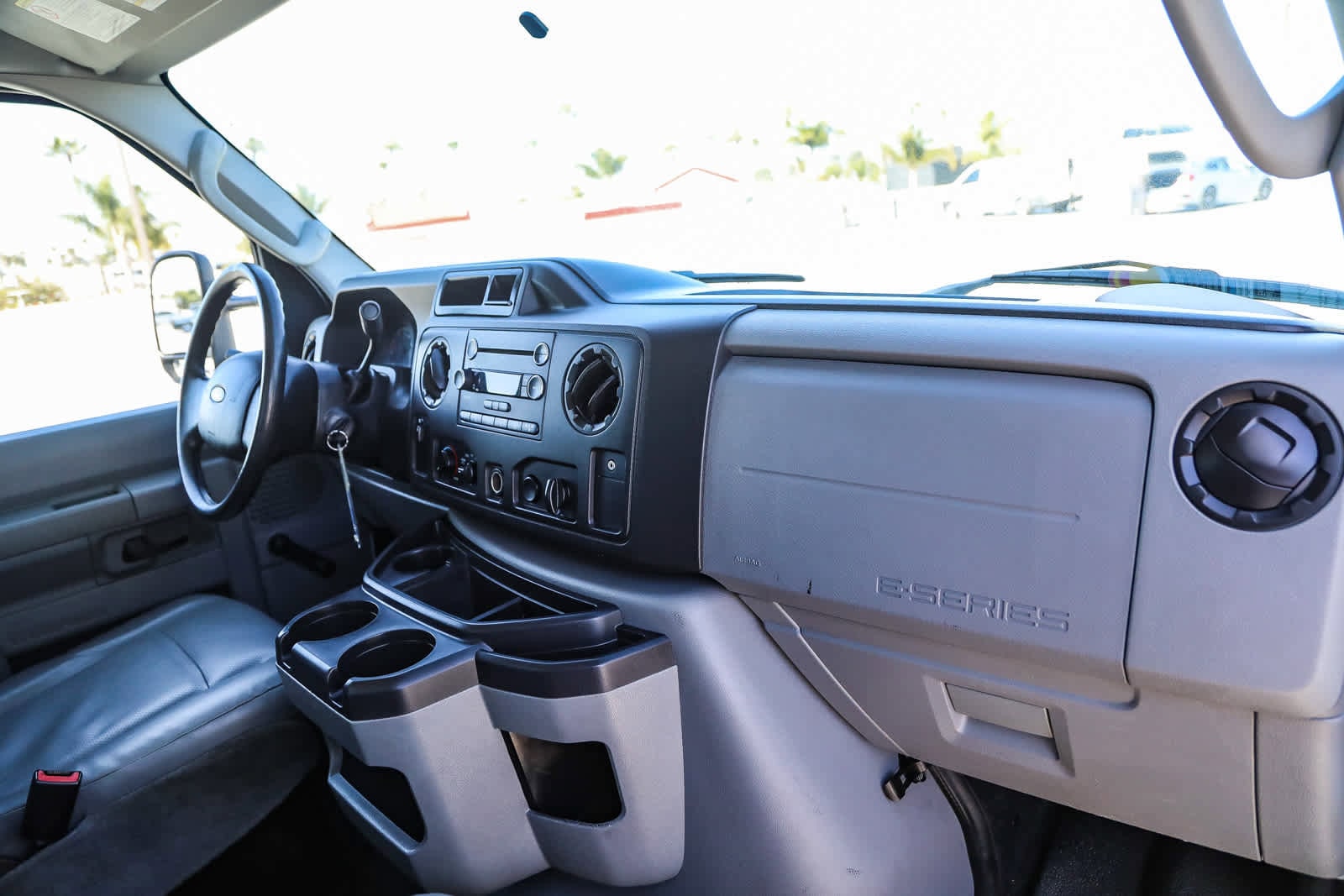 Thumbnail: 2015 Ford Econoline - 12
