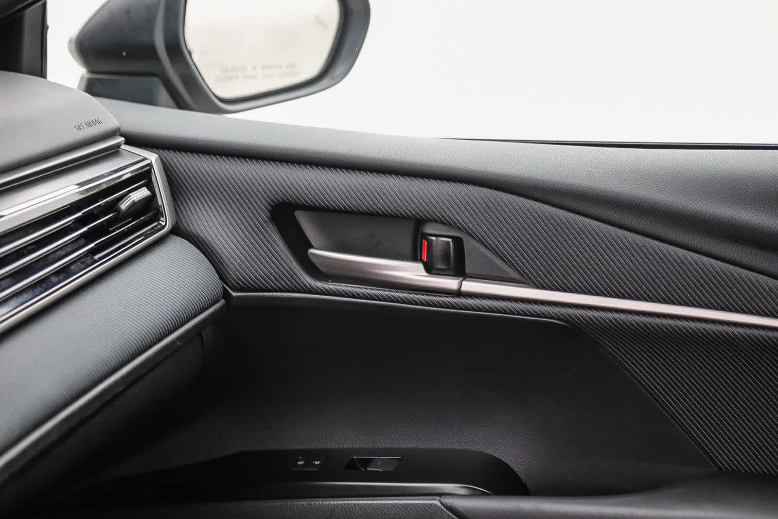 Thumbnail: 2025 Toyota Camry - 21