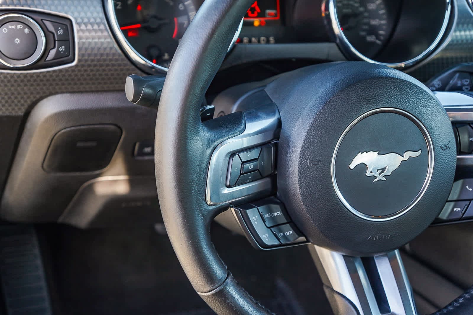 Thumbnail: 2015 Ford Mustang - 17