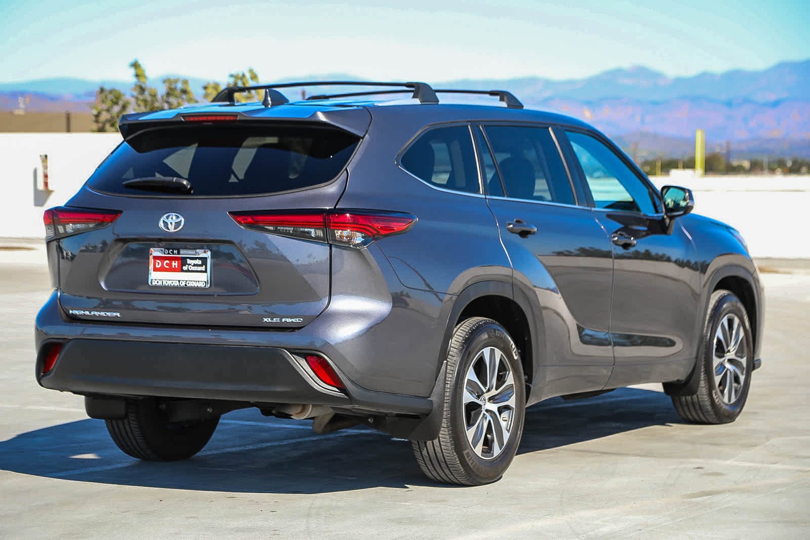 Thumbnail: 2023 Toyota Highlander - 5