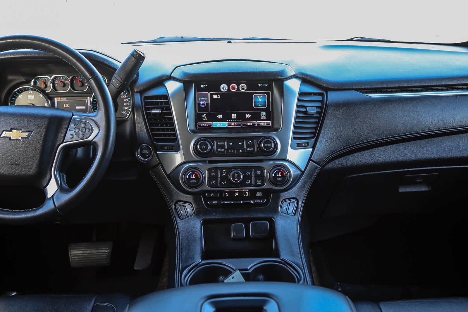 Thumbnail: 2015 Chevrolet Suburban - 12