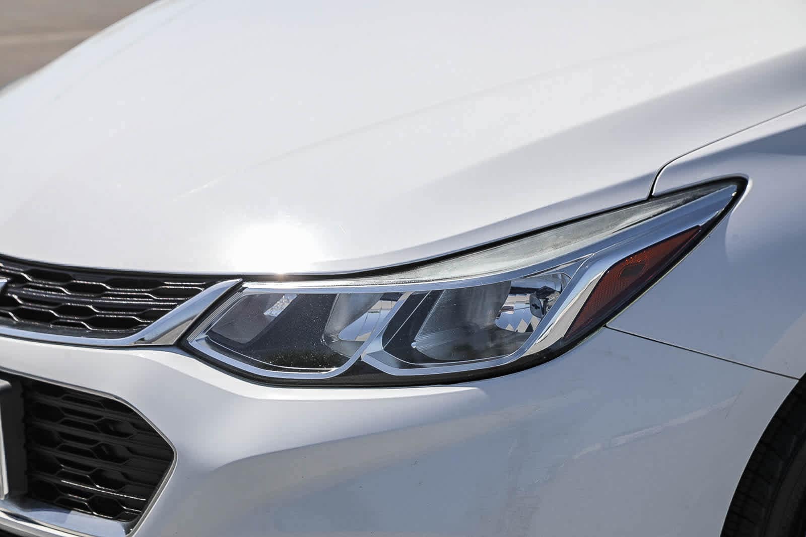 Thumbnail: 2018 Chevrolet Cruze - 8