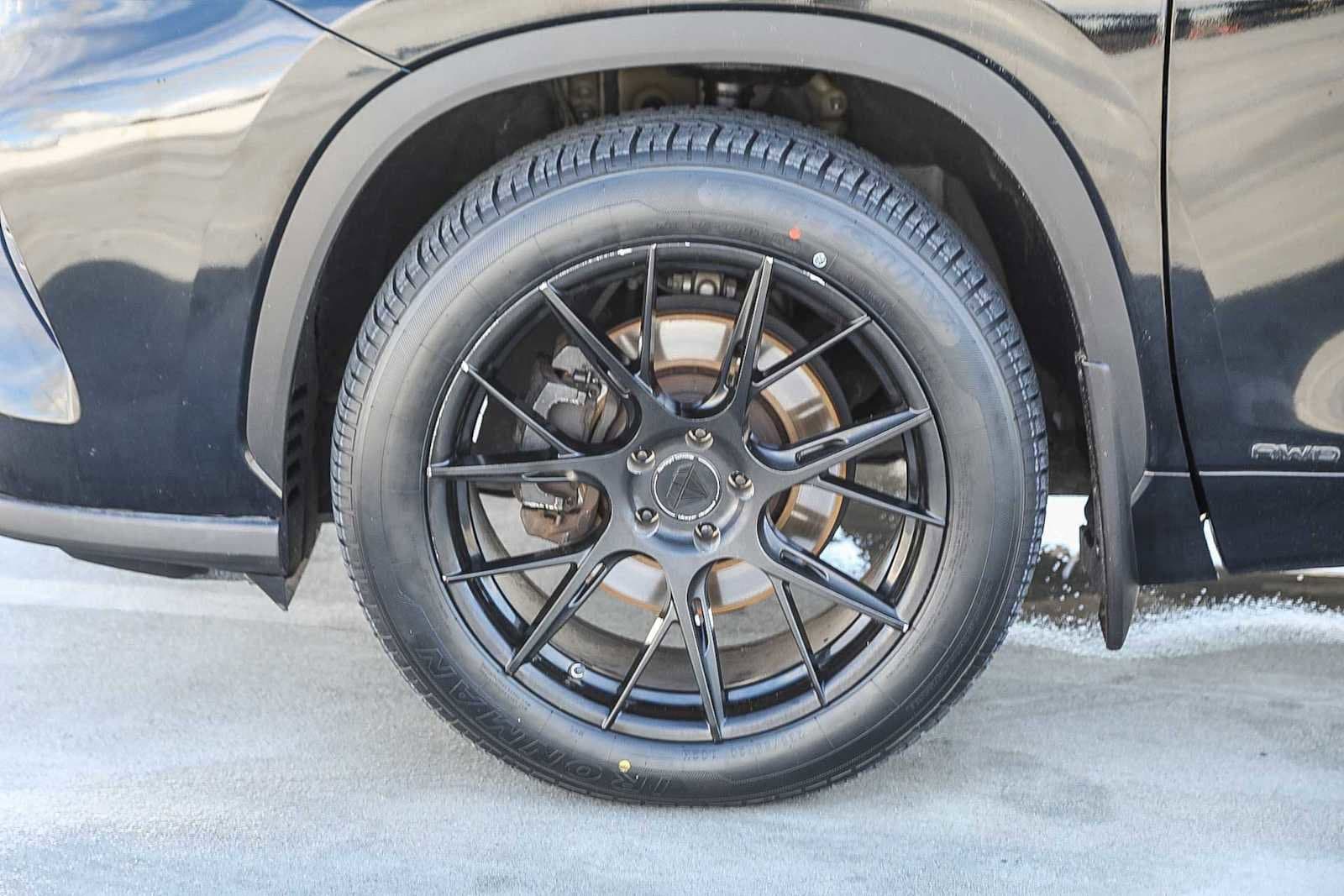 Thumbnail: 2021 Toyota Highlander - 10