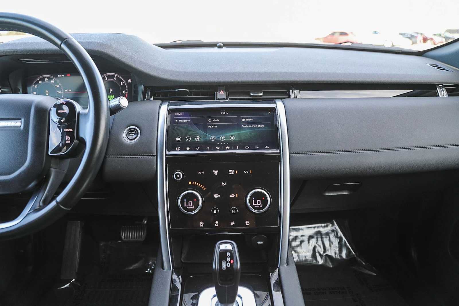 Thumbnail: 2020 Land Rover Discovery Sport - 12