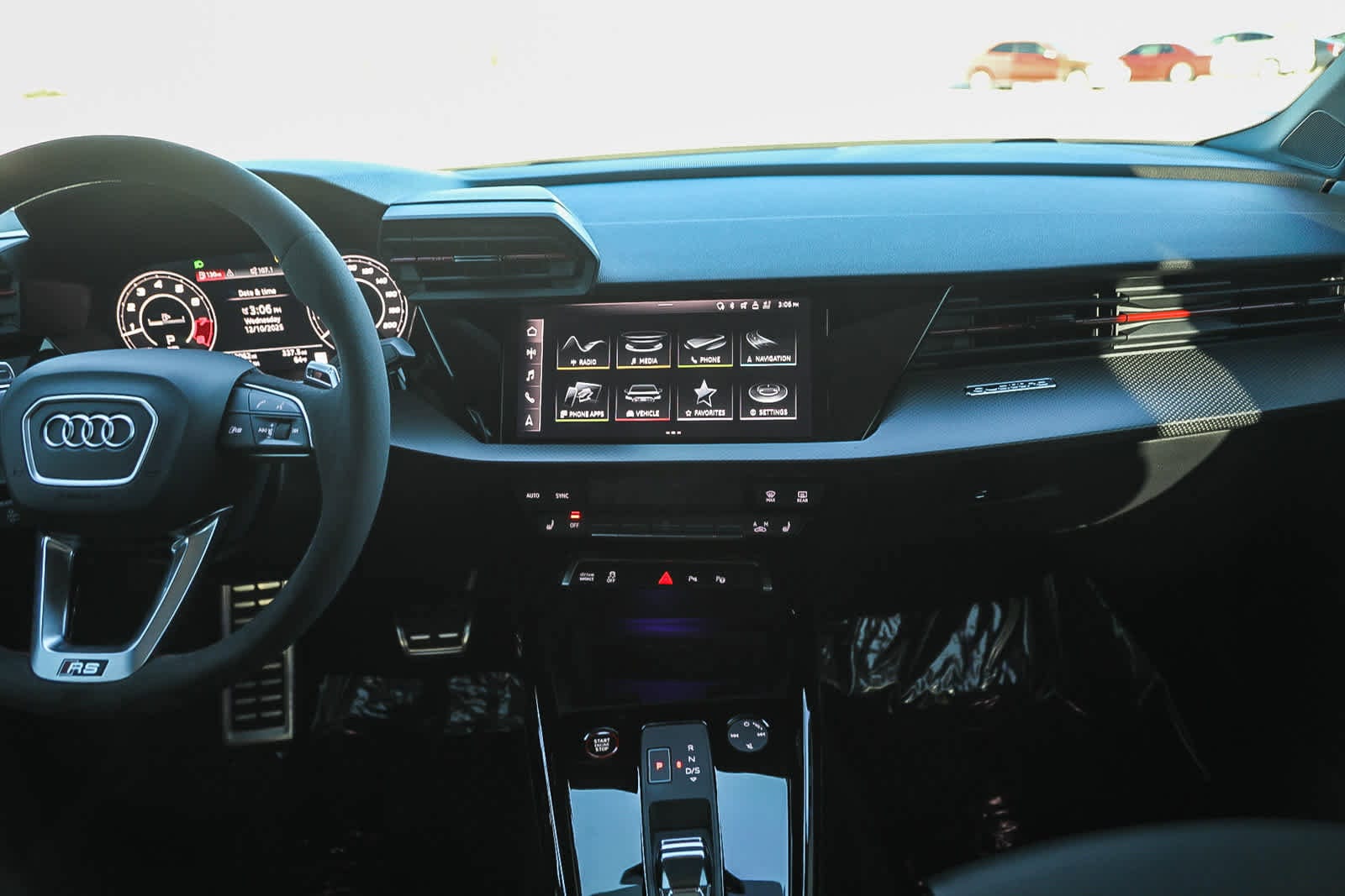 Thumbnail: 2024 Audi RS 3 - 13