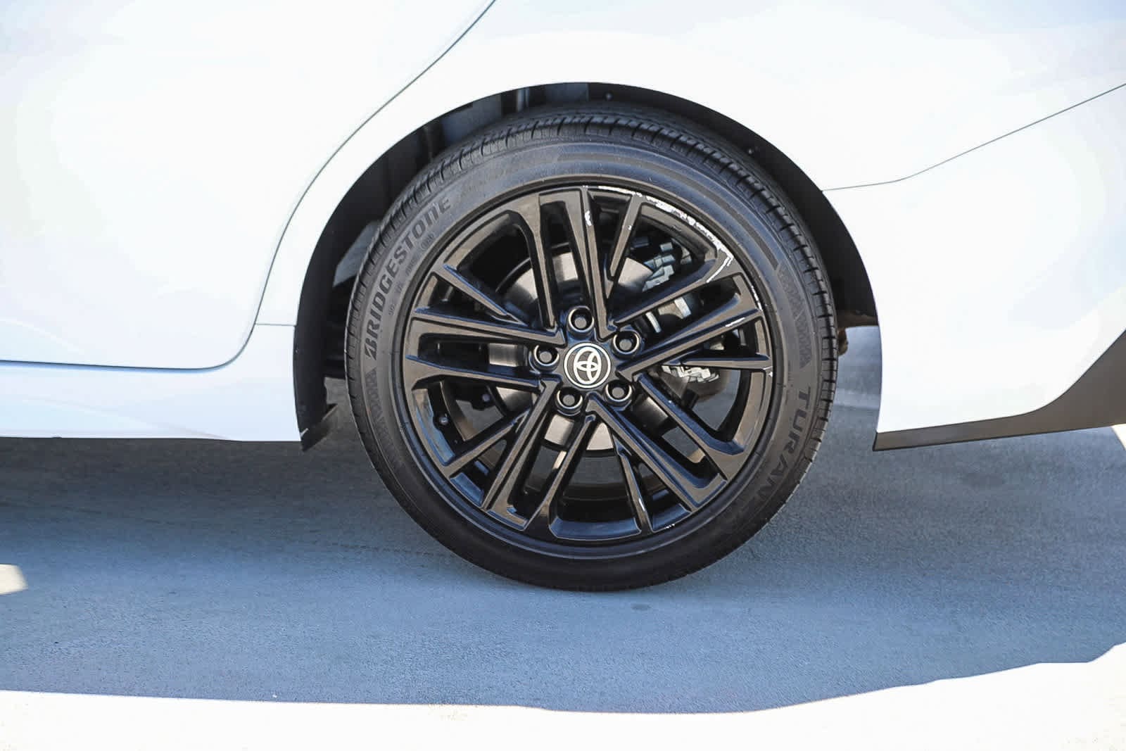 Thumbnail: 2025 Toyota Camry - 11