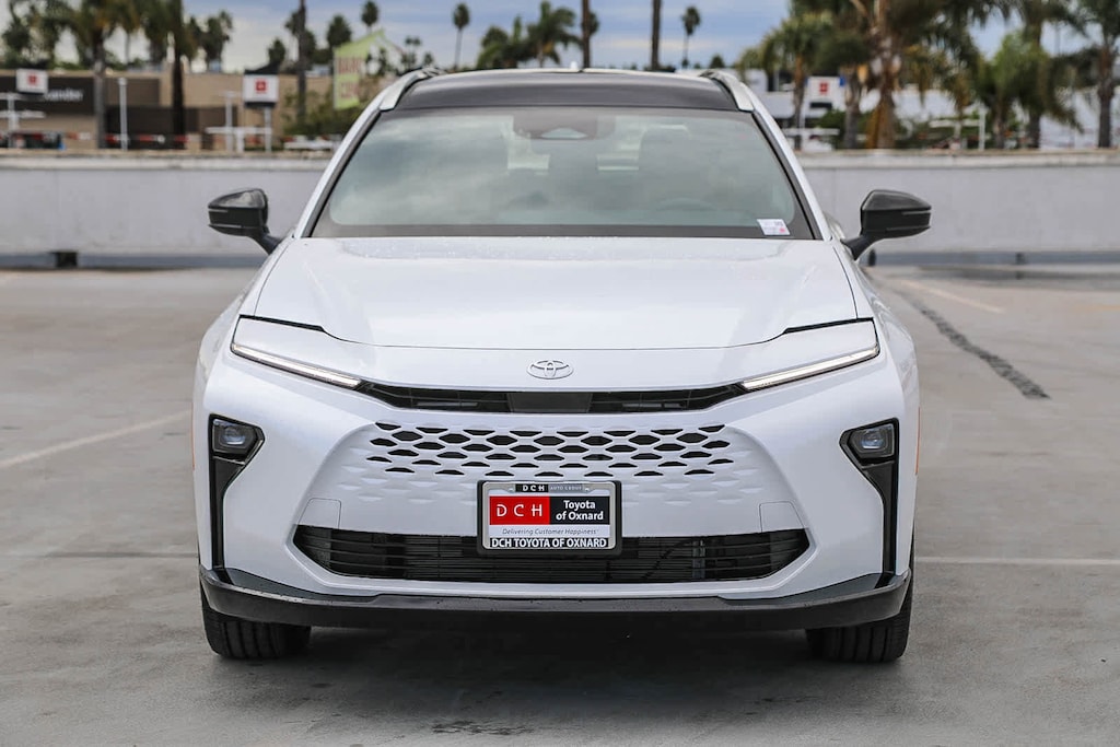 New 2025 Toyota Crown Signia Limited LIMITED