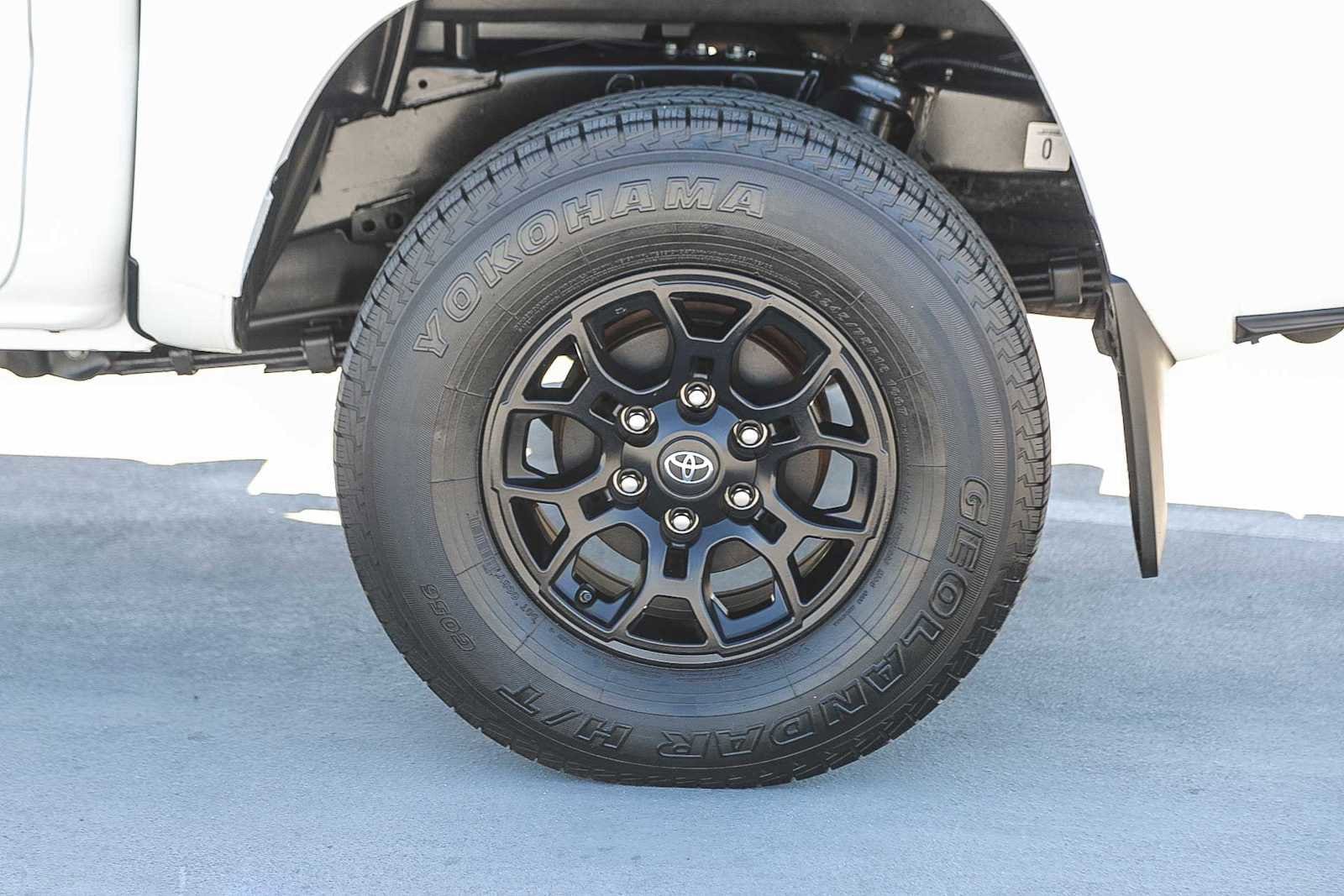 2021 Toyota Tacoma SR5 - Photo 12