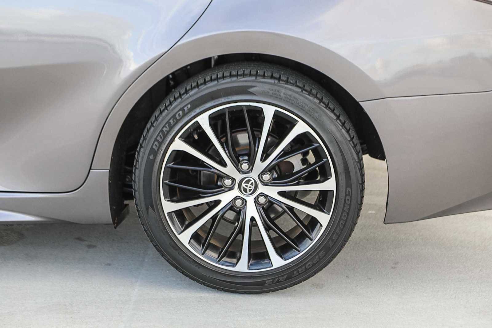 Thumbnail: 2020 Toyota Camry - 12