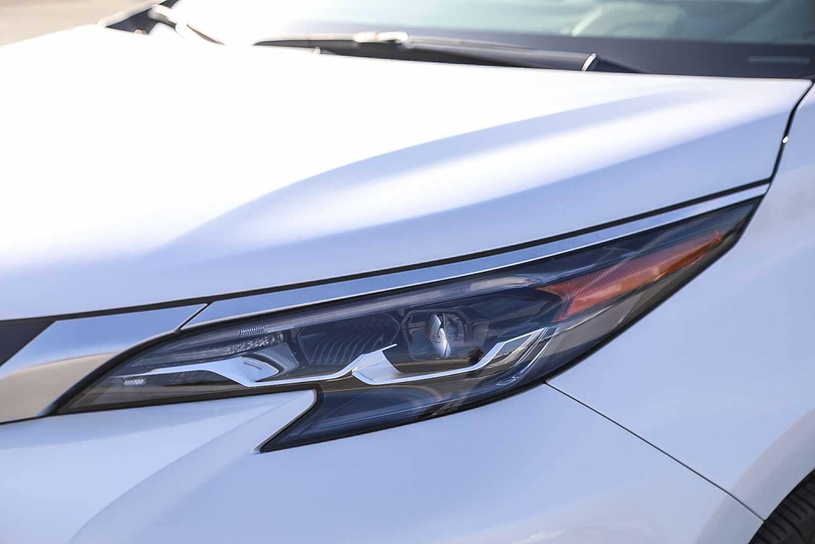 Thumbnail: 2024 Toyota Sienna - 8